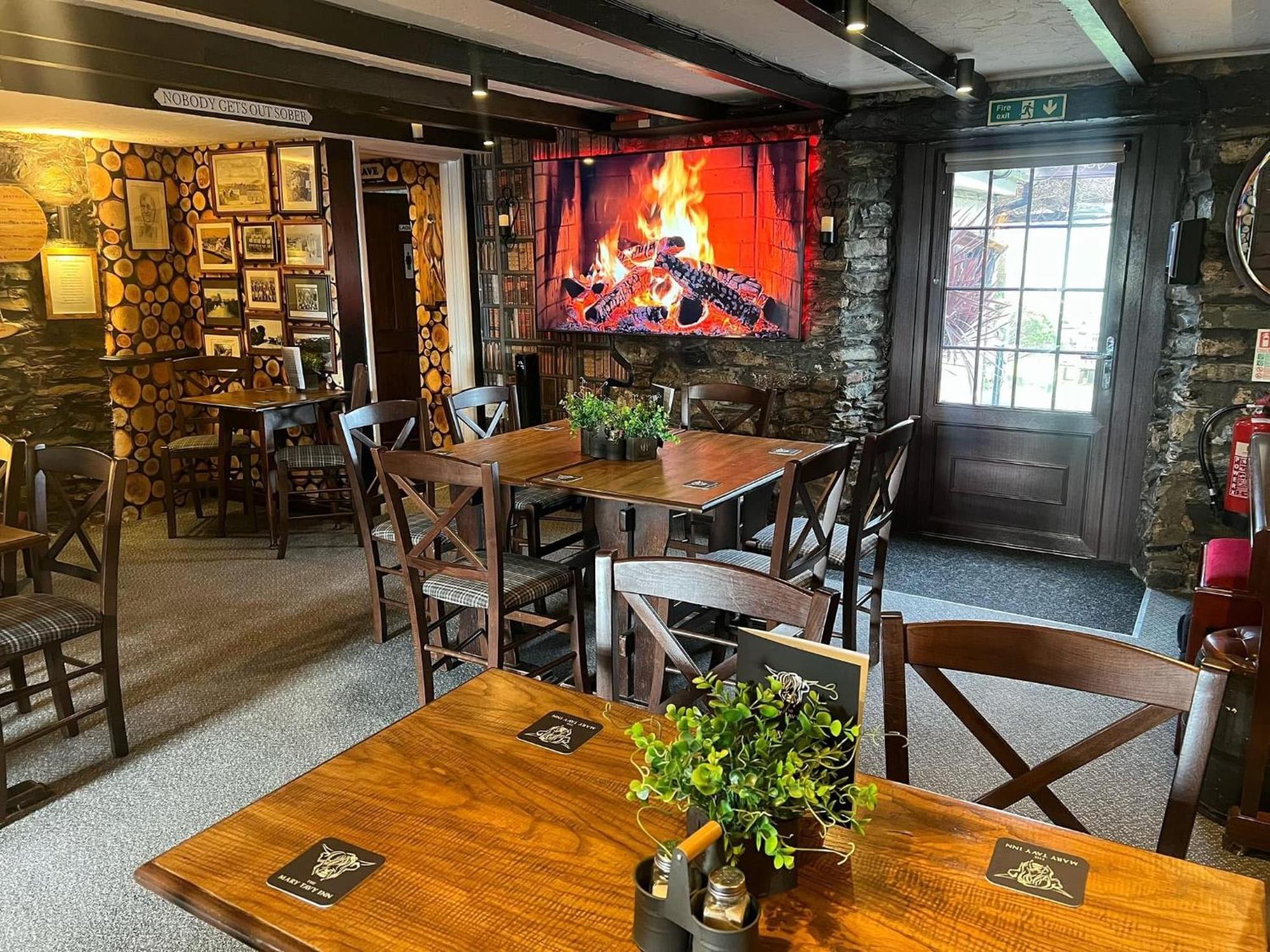The Mary Tavy 3*